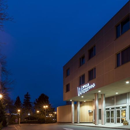 Willa Wiosenna Hotel Ozarow Mazowiecki Eksteriør billede