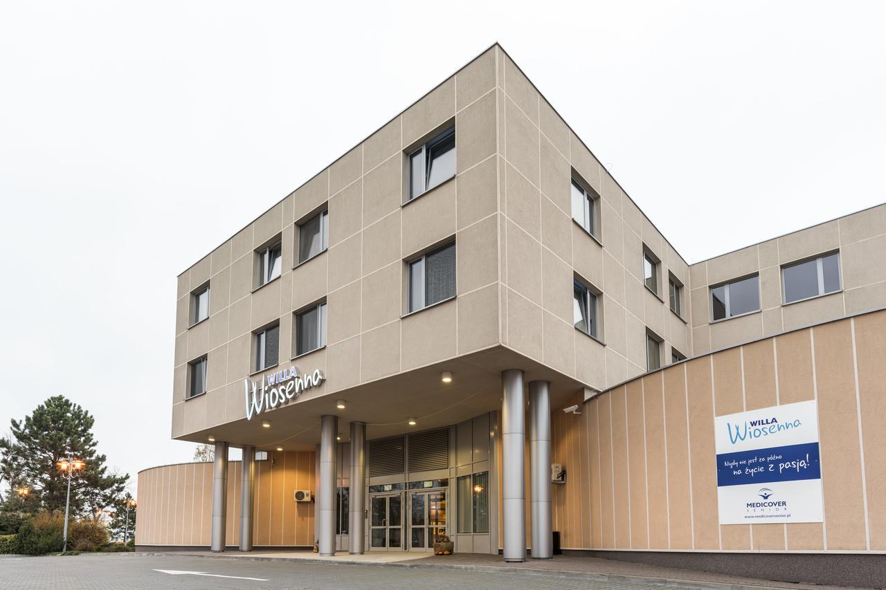 Willa Wiosenna Hotel Ozarow Mazowiecki Eksteriør billede